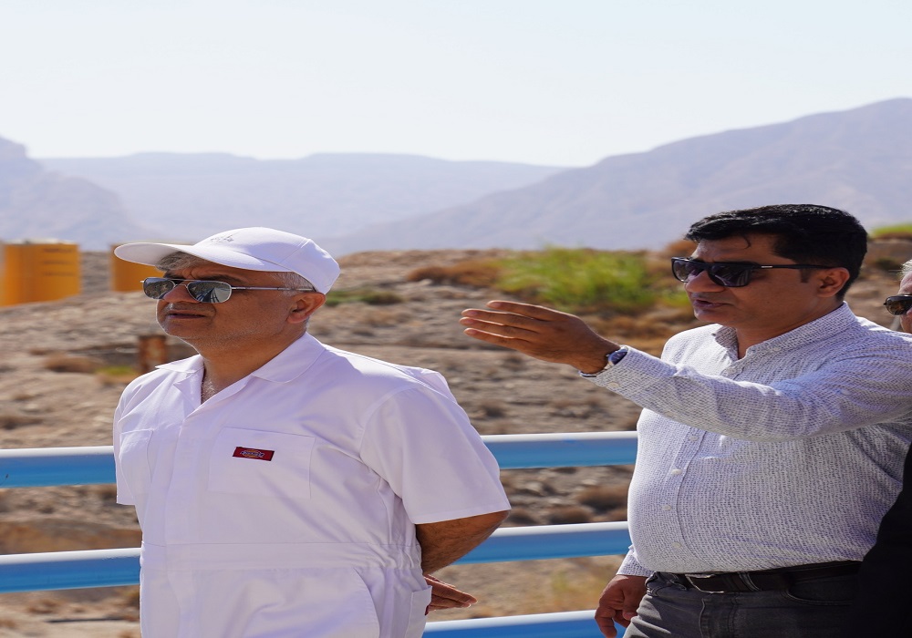 {"remix_data":[],"remix_entry_point":"challenges","source_tags":["local"],"origin":"unknown","total_draw_time":0,"total_draw_actions":0,"layers_used":0,"brushes_used":0,"photos_added":0,"total_editor_actions":{},"tools_used":{"transform":1},"is_sticker":false,"edited_since_last_sticker_save":true,"containsFTESticker":false}